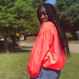 Meet your Posher, Mercedes